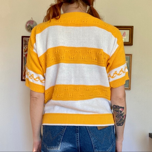 Vintage 80s/90s marigold fish striped short sleeve sweater - Picture 4 of 9